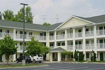 Suburban Salem-university Parkway 4*
