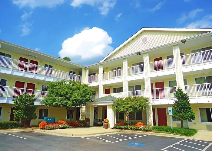 Suburban Salem-university Parkway Hotel